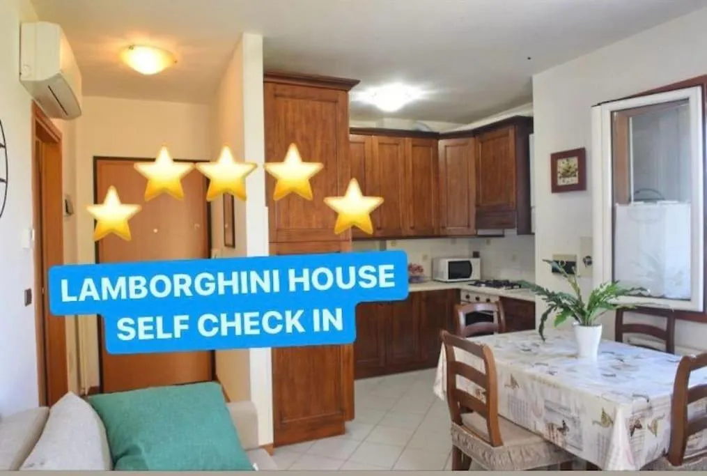 Apartamento Lamborghini - Terrace And Free Wi-Fi San Giovanni in Persiceto